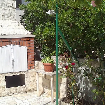 With A Parking Space Mirca, Brac - 730 Supetar