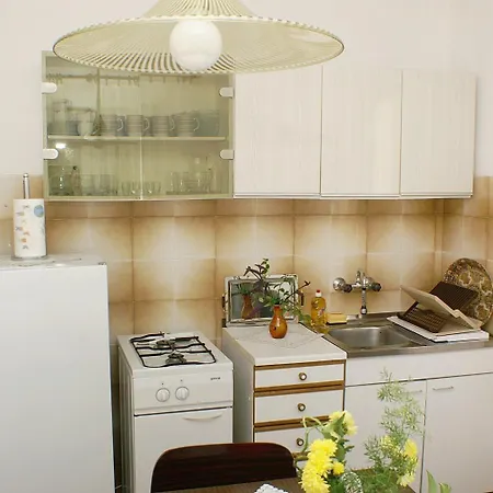 Apartman With A Parking Space Mirca, Brac - 730